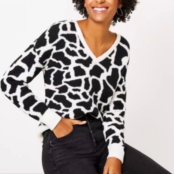 Loft Sweater Size 3X Western Cow Print Comfort Pullover Ultra Soft V Neck Boho - Picture 4 of 12